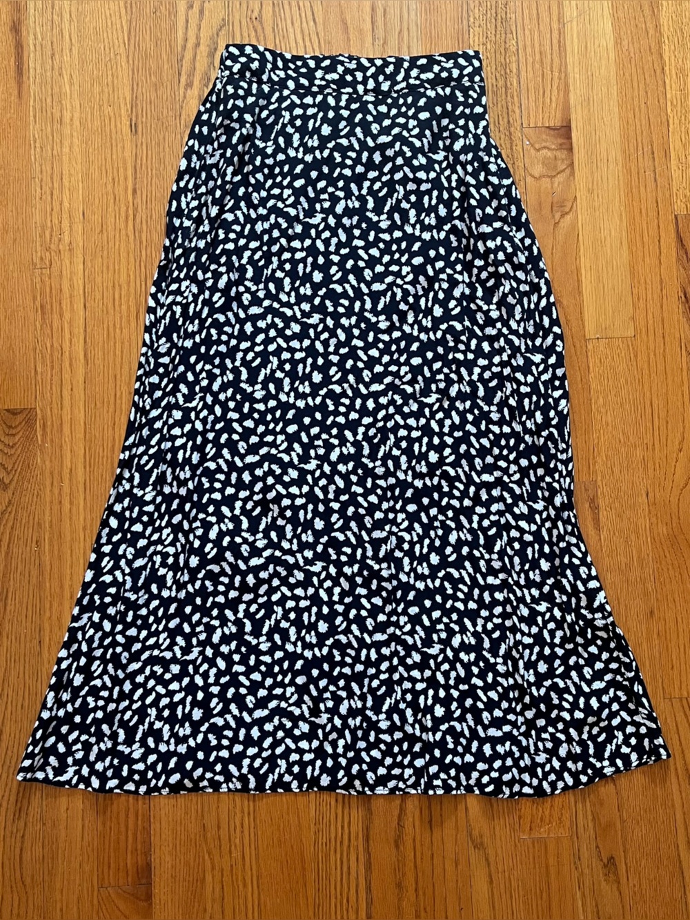 Black and White Print Midi Skirt